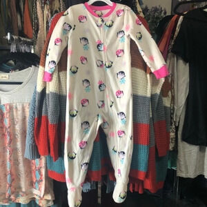 Penguin fleece footed pajamas NWT